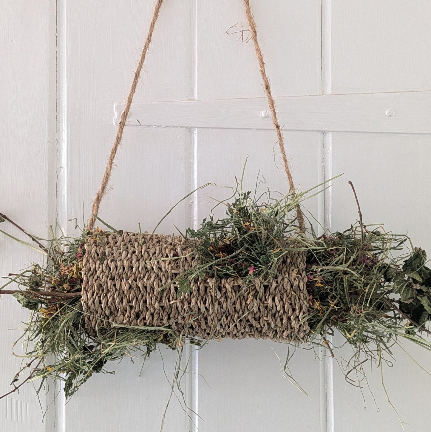 Hanging Forage Tunnel
