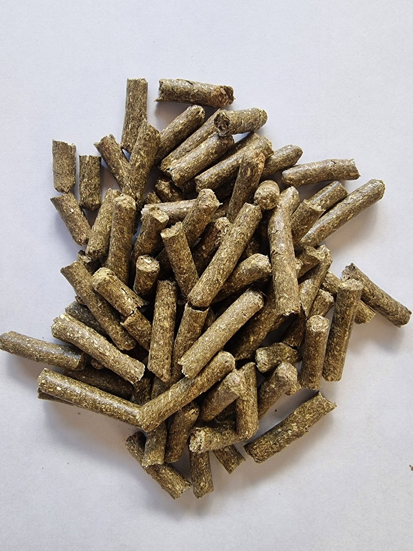 Apple Leaf Hay Pellets