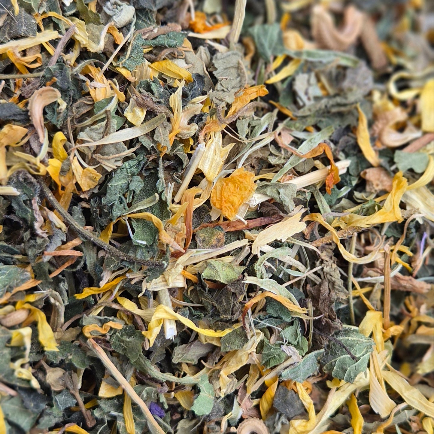 Fine Cut Nettle & Marigold (hay topper)