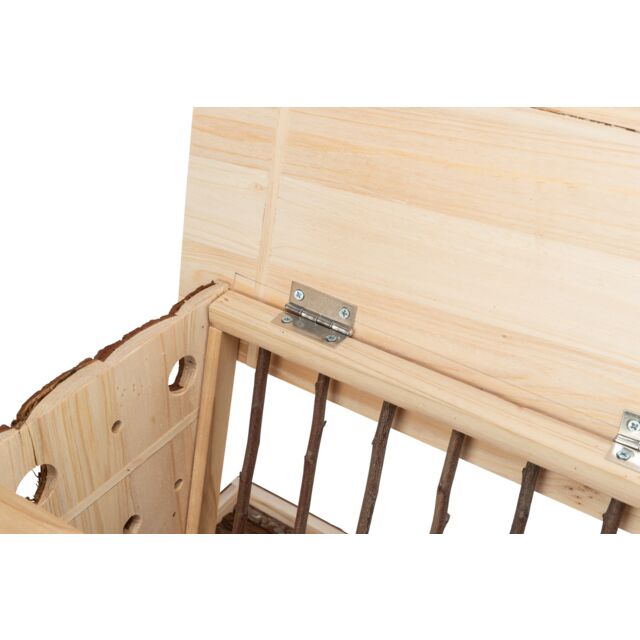 Natural Free Standing Hay Manger
