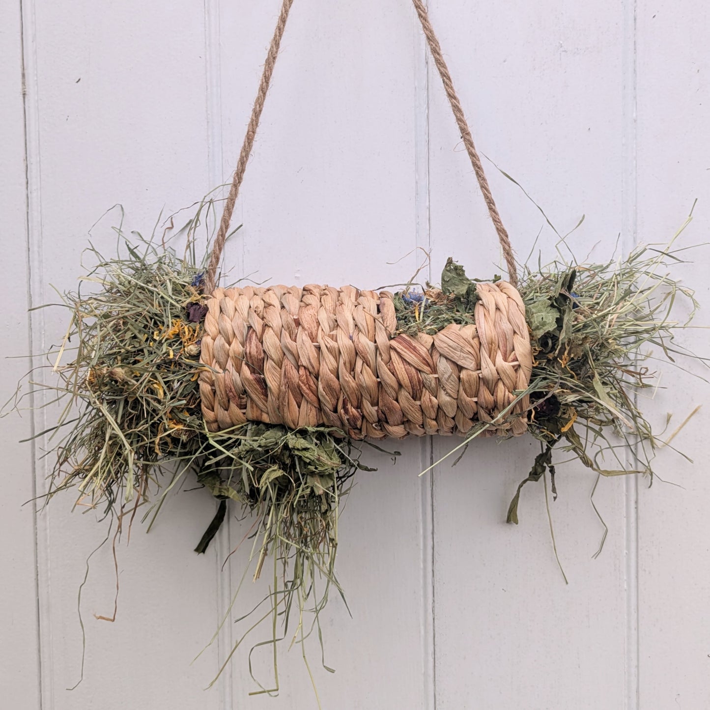 Hanging Forage Tunnel
